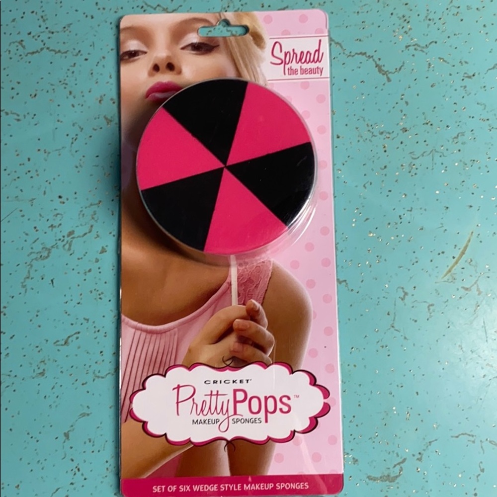 Cricket pretty pop makeup spong